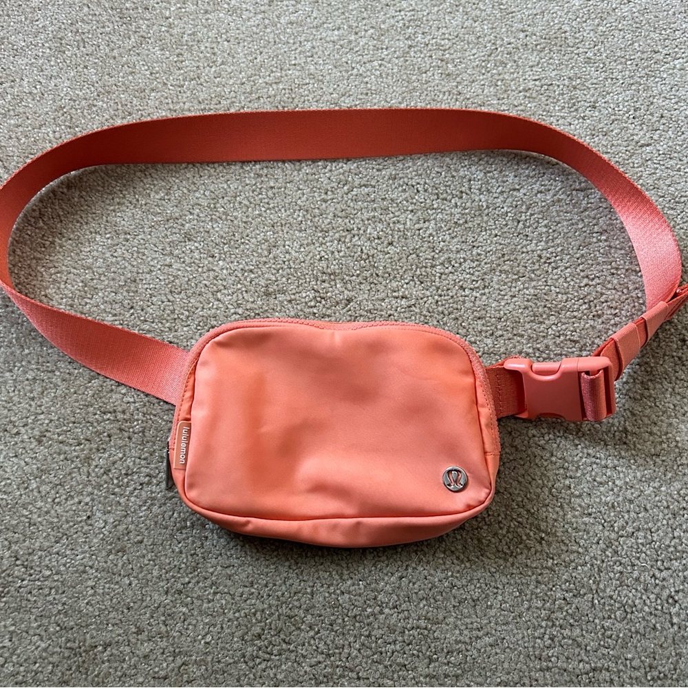 Lululemon Go Everywhere Coral Bag